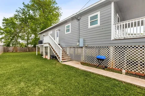 805 E Mulberry Avenue Wharton TX 77488