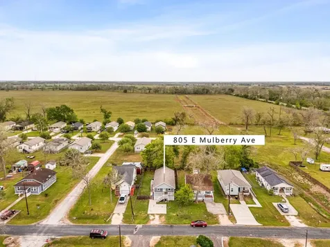 805 E Mulberry Avenue Wharton TX 77488