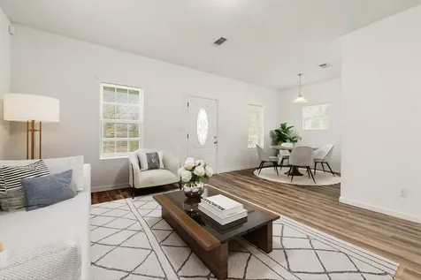 805 E Mulberry Avenue Wharton TX 77488