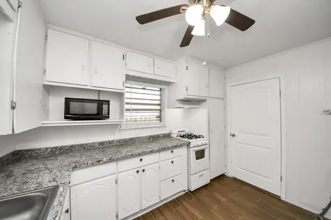 1213 28th Street Galveston TX 77550