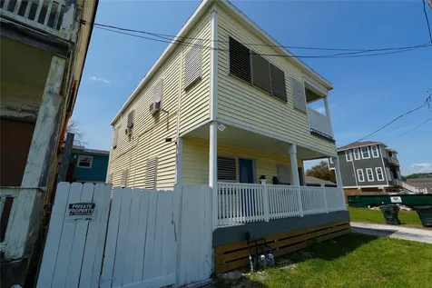 1213 28th Street Galveston TX 77550