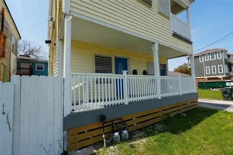 1213 28th Street Galveston TX 77550