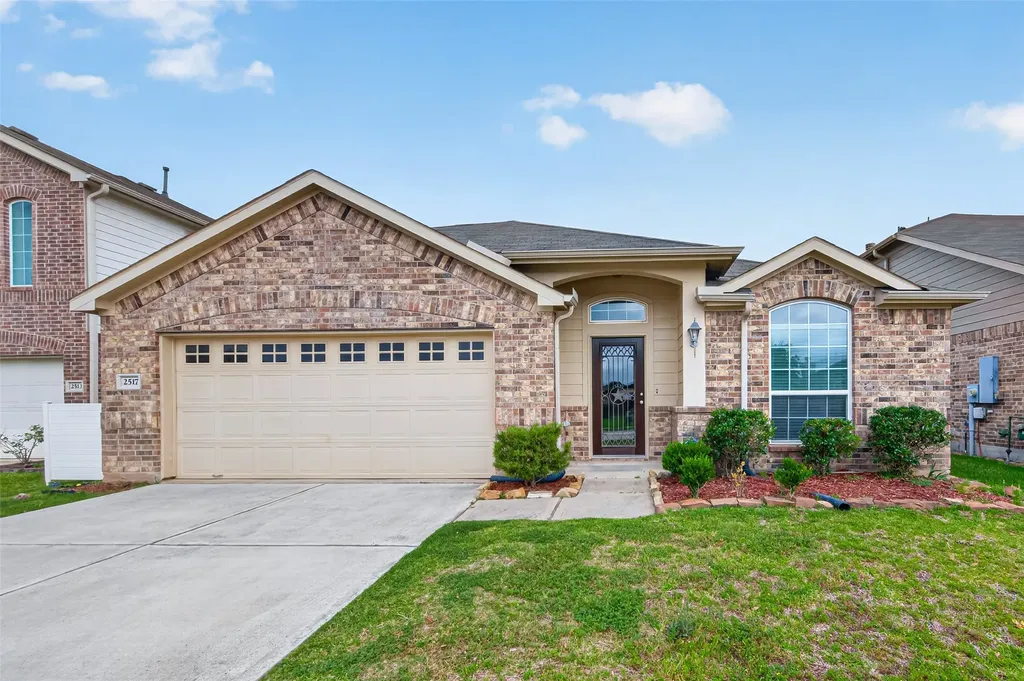 2517 Wood Park Boulevard Conroe TX 77304