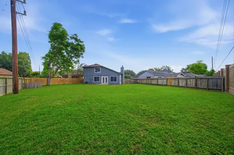 1146 Woodbridge Avenue Pearland TX 77584