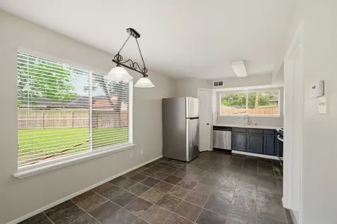 1146 Woodbridge Avenue Pearland TX 77584