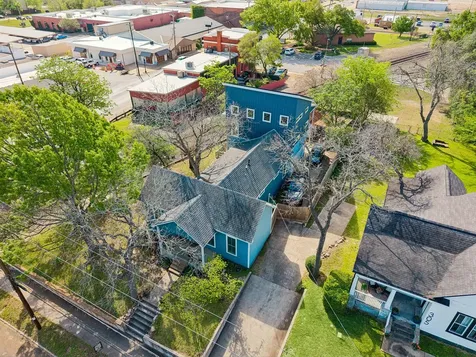 303 W Alamo Street Brenham TX 77833
