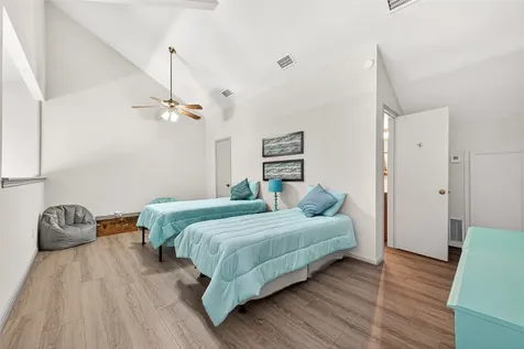 168 April Point Drive S 168 Conroe TX 77356