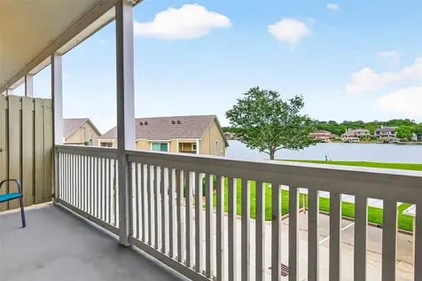 168 April Point Drive S 168 Conroe TX 77356
