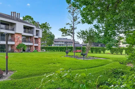 168 April Point Drive S 168 Conroe TX 77356