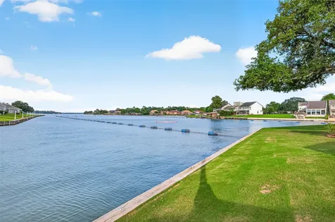 168 April Point Drive S 168 Conroe TX 77356