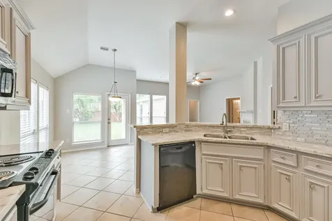 9623 Wakefield Village Drive Houston TX 77095