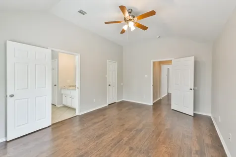 9623 Wakefield Village Drive Houston TX 77095