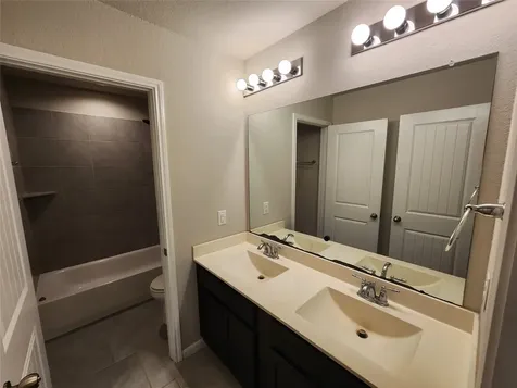 1310 Central Heights Drive Missouri City TX 77459