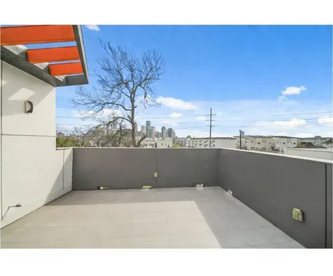 1918 Goliad Street B Houston TX 77007