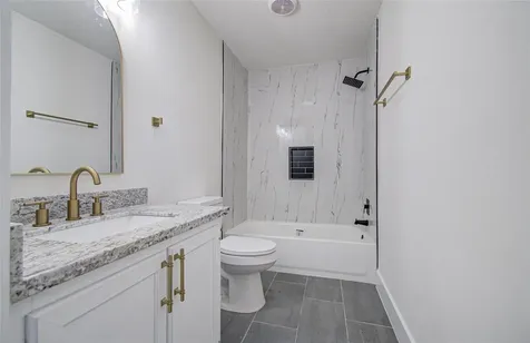4537 Grand Oaks Drive Willis TX 77378