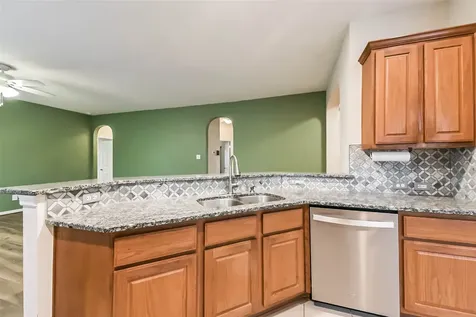 14310 Eastern Redbud Lane Houston TX 77044