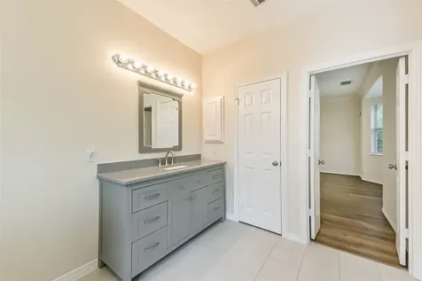 14310 Eastern Redbud Lane Houston TX 77044