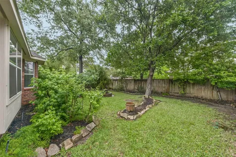 14310 Eastern Redbud Lane Houston TX 77044