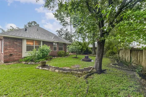 14310 Eastern Redbud Lane Houston TX 77044