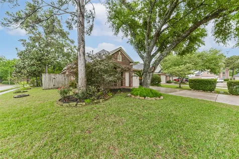 14310 Eastern Redbud Lane Houston TX 77044