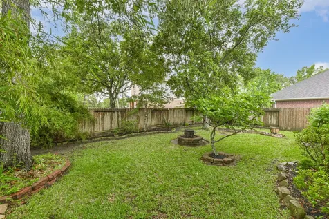 14310 Eastern Redbud Lane Houston TX 77044