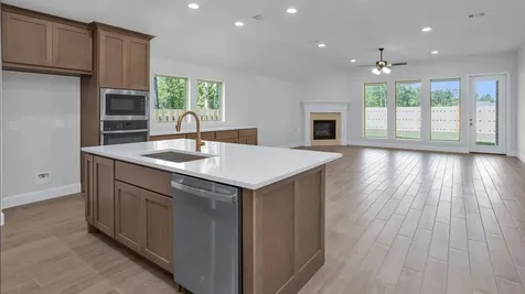 1907 Langford Street Montgomery TX 77316