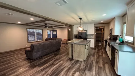 563 Forrest Lawn Wharton TX 77488