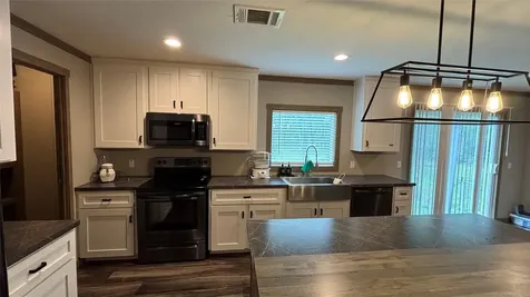 563 Forrest Lawn Wharton TX 77488