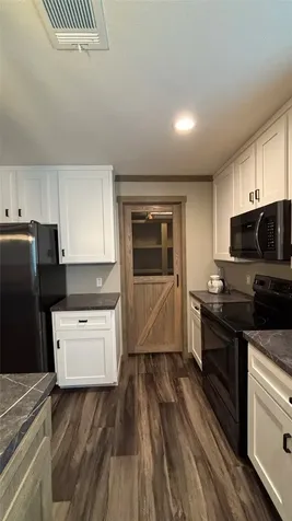 563 Forrest Lawn Wharton TX 77488