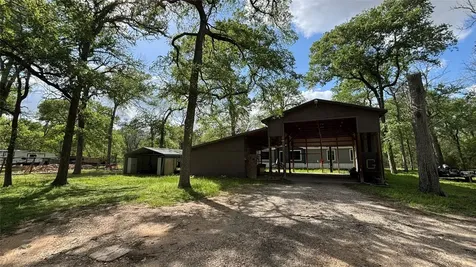 563 Forrest Lawn Wharton TX 77488