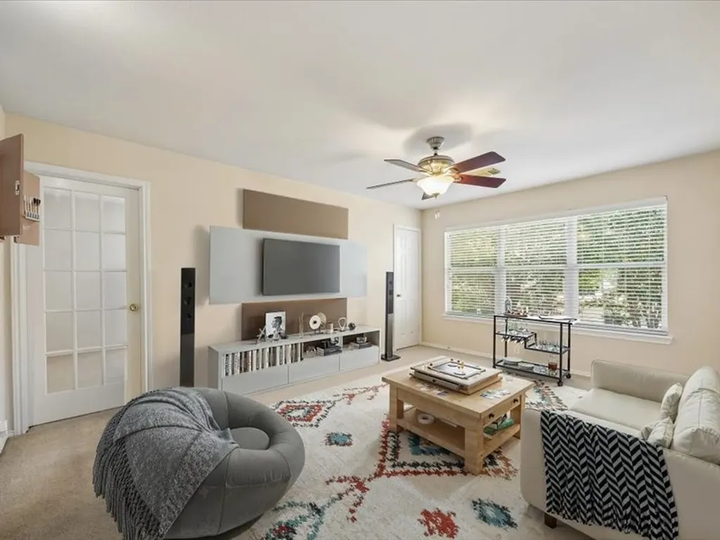 6607 Chasethorn Drive San Antonio TX 78249