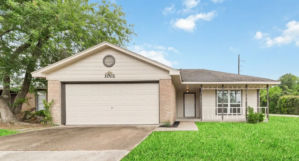 1002 Afton Court Tomball TX 77375