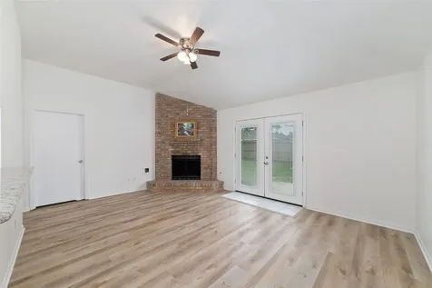 1002 Afton Court Tomball TX 77375