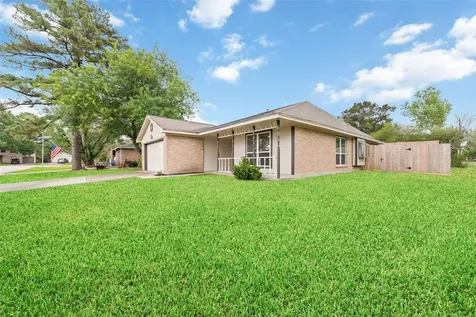 1002 Afton Court Tomball TX 77375