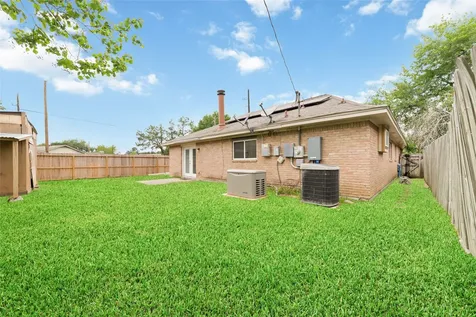 1002 Afton Court Tomball TX 77375