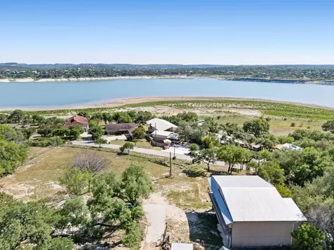 1043 Military Drive Canyon Lake TX 78133