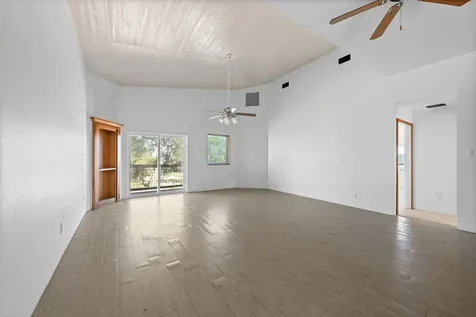1043 Military Drive Canyon Lake TX 78133