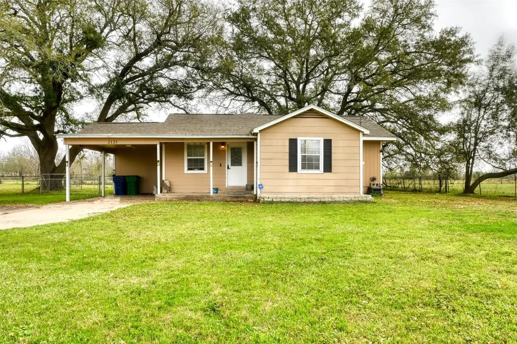 2125 Shanks Road Angleton TX 77515
