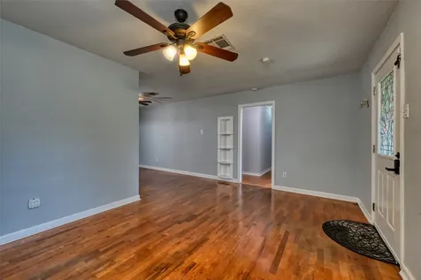 2125 Shanks Road Angleton TX 77515