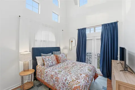 806 Jackson Hill Street 201 Houston TX 77007