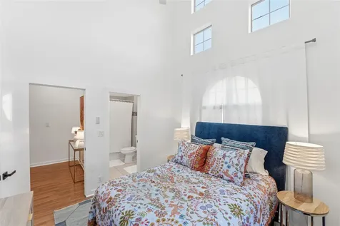806 Jackson Hill Street 201 Houston TX 77007