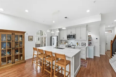806 Jackson Hill Street 201 Houston TX 77007