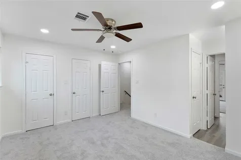 6111 Beverly Hill Street 32 Houston TX 77057