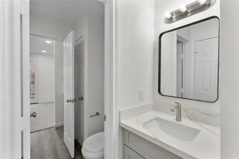 6111 Beverly Hill Street 32 Houston TX 77057