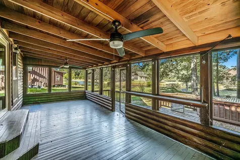52 Hunters Creek Drive Huntsville TX 77340