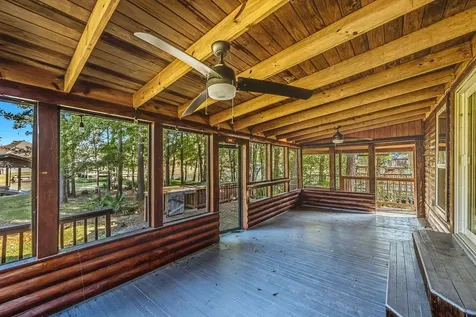 52 Hunters Creek Drive Huntsville TX 77340