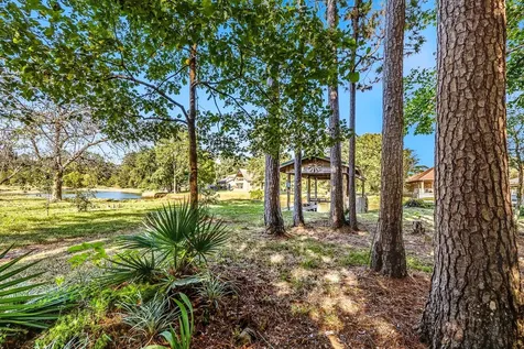 52 Hunters Creek Drive Huntsville TX 77340
