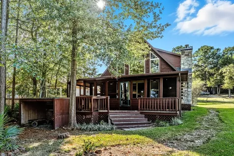 52 Hunters Creek Drive Huntsville TX 77340