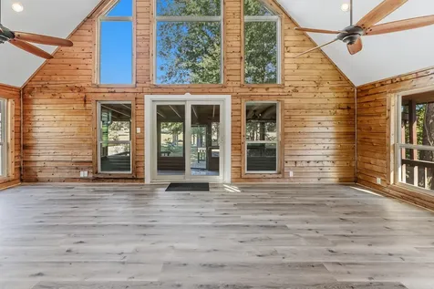 52 Hunters Creek Drive Huntsville TX 77340