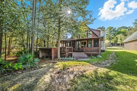 52 Hunters Creek Drive Huntsville TX 77340